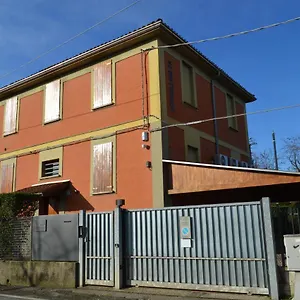 Pensión Scandellara 24, Bolonia