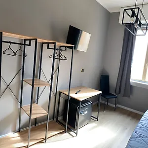 Riva Reno 4 Guest house